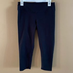 ⚡️Fabletics Crop Leggings